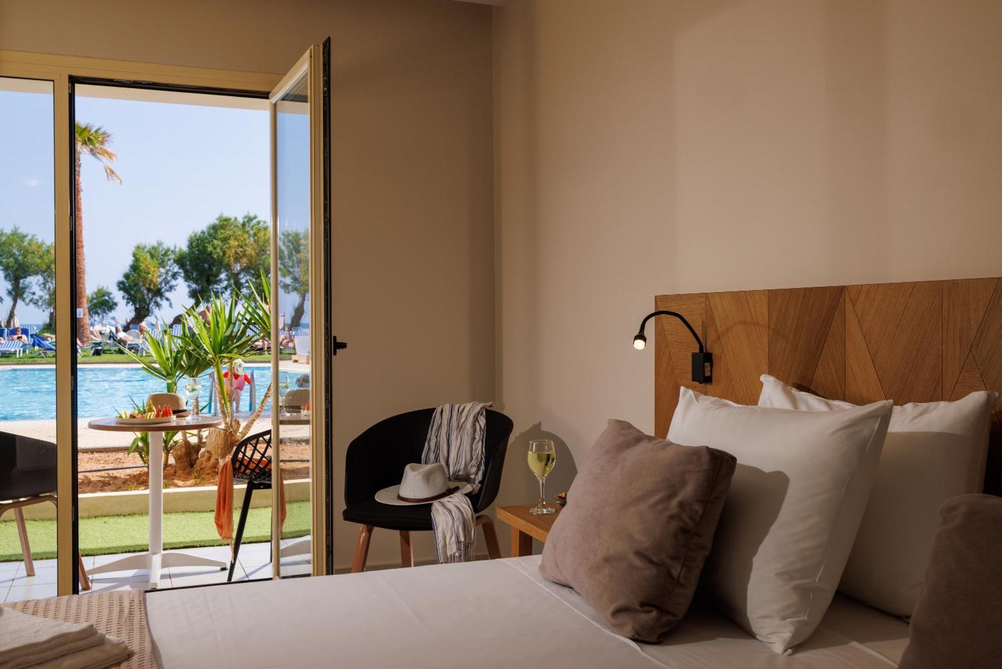 Malia Bay Beach Hotel & Bungalows Eksteriør bilde