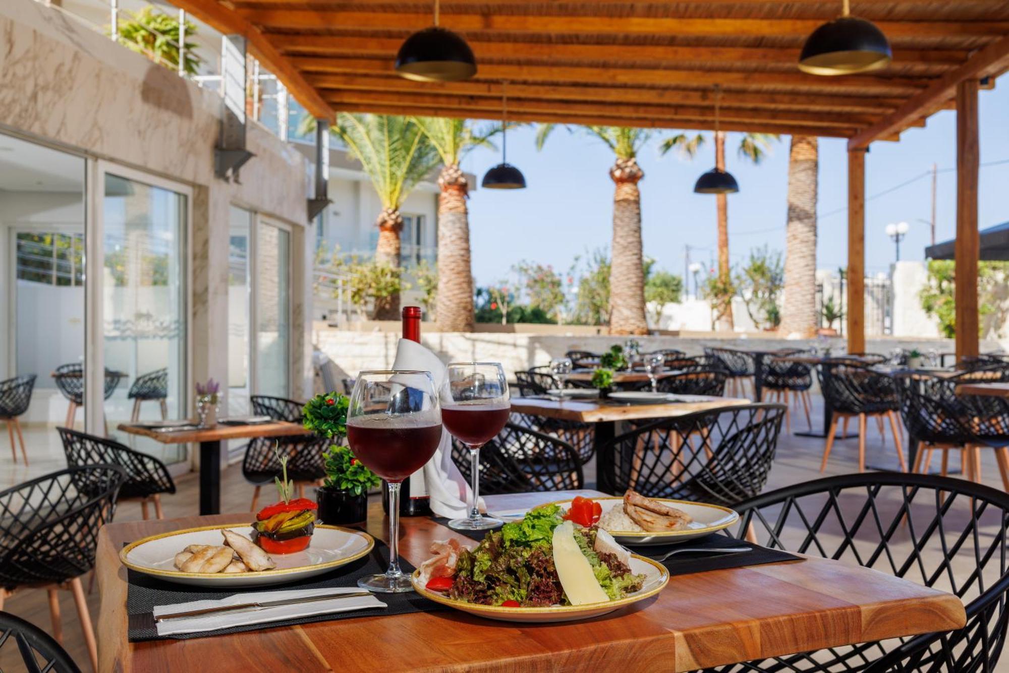 Malia Bay Beach Hotel & Bungalows Eksteriør bilde