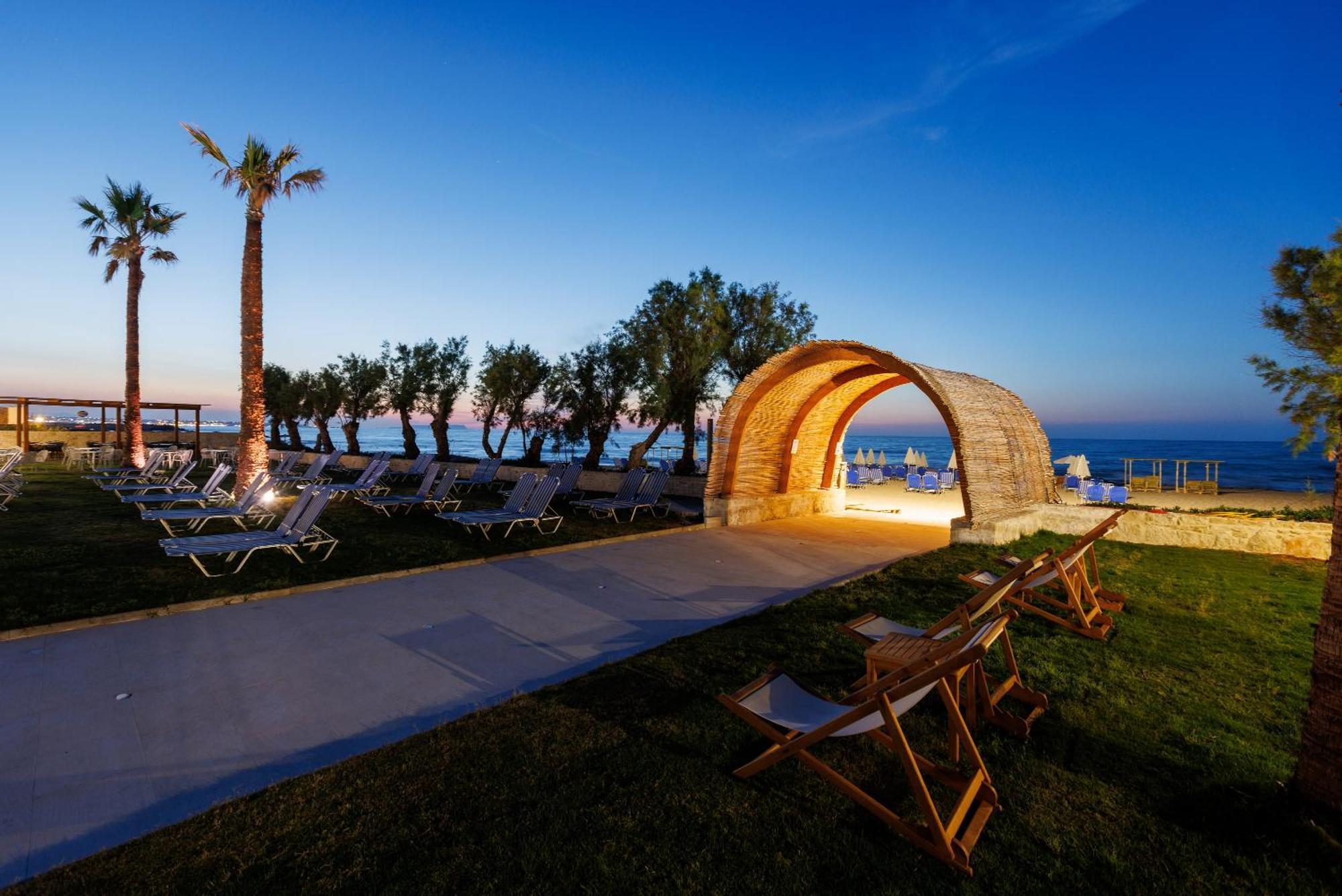 Malia Bay Beach Hotel & Bungalows Eksteriør bilde